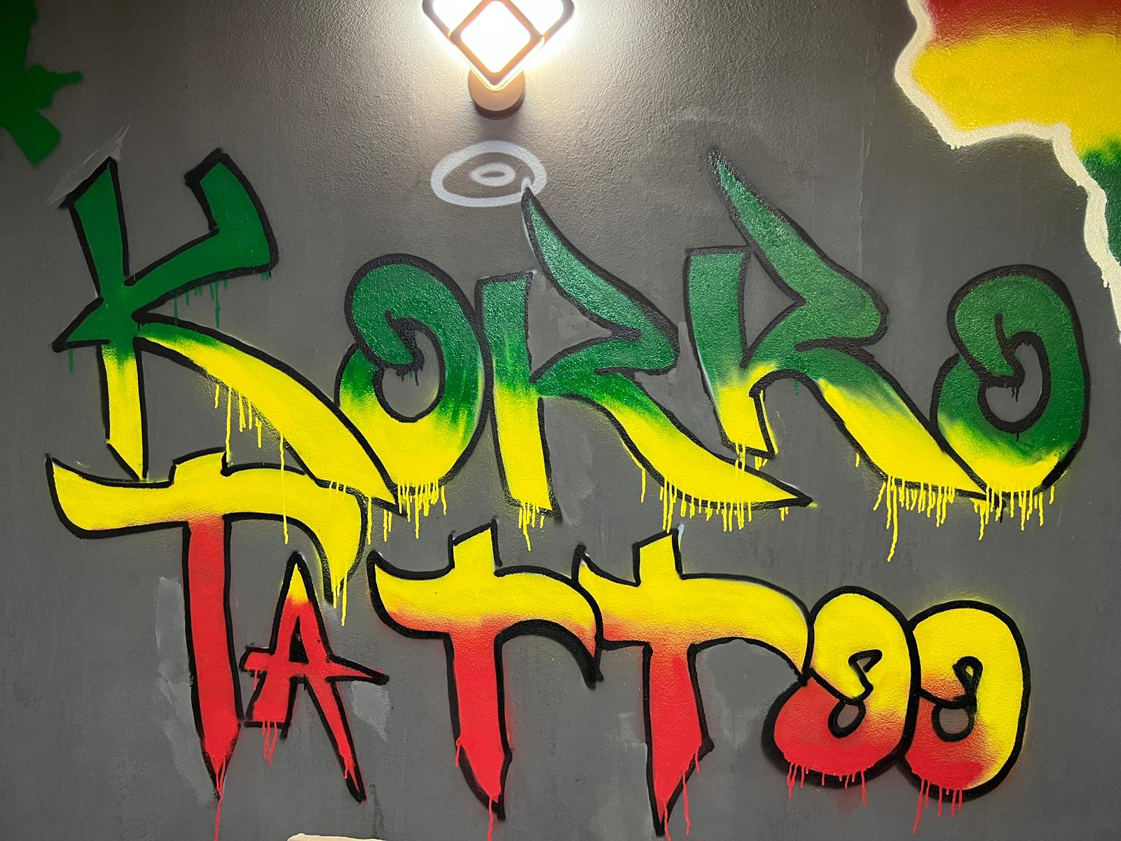 Korro: Împletind Povești în Cerneală, Tatuatorul care Definește un Nou Limbaj al Artei