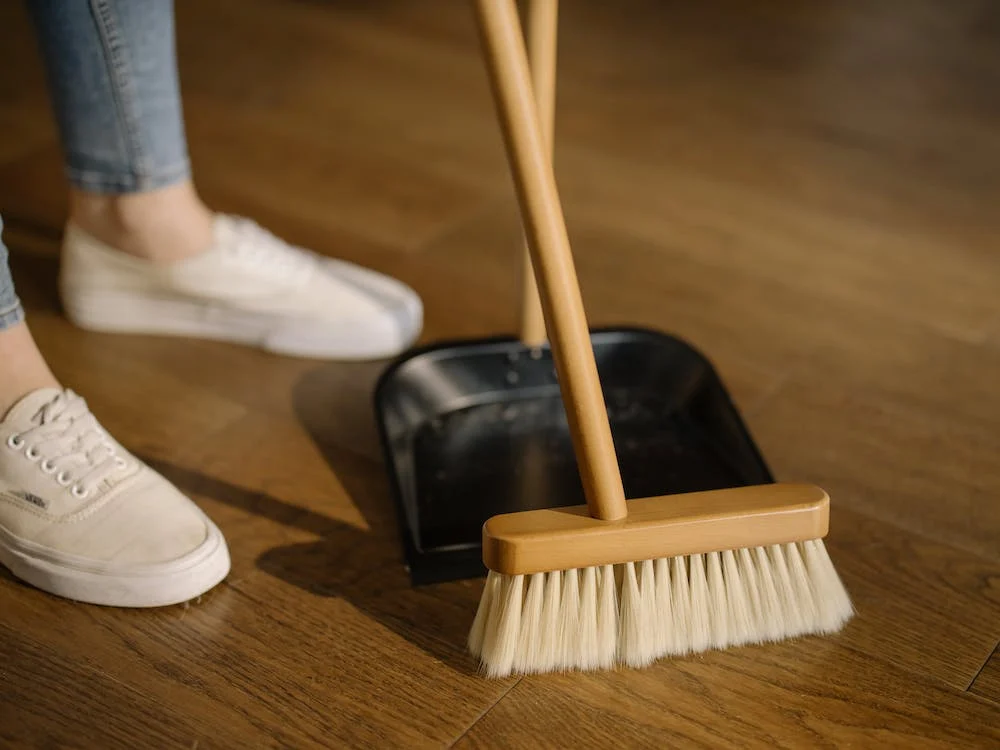 Alegerea Serviciilor de Curățenie: Cum Să Găsiți Cea Mai Bună Ofertă pentru Casa Dvs