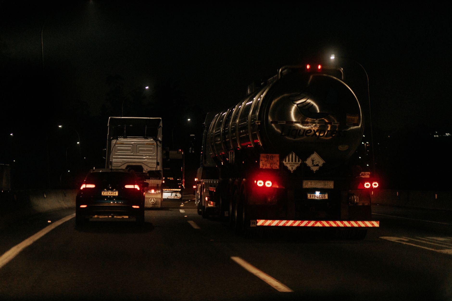 Revoluția Transportului Feroviar: Trenuri de Mare Viteză și Tehnologii Sustenabile