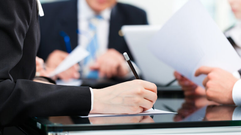 AHP Consulting: Expert în Managementul Forței de Muncă și Consultanță Strategică în România