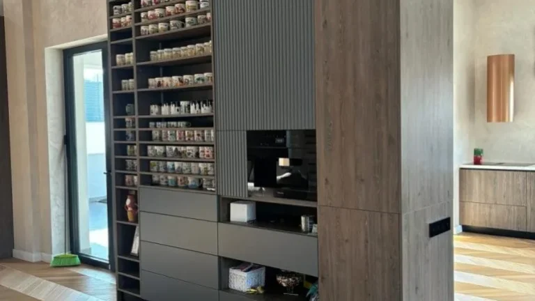 Mobilier la Comandă – Soluția Perfectă pentru un Cămin Personalizat și Funcțional