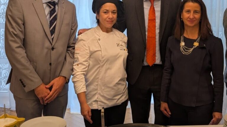 Ambasada Spaniei a sărbătorit „Ziua Mondială a Paellei 2025” la București printr-un eveniment dedicat gastronomiei și turismului valencian