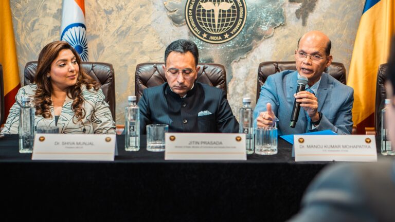 Uniunea Camerelor Bilaterale de Comerț din România în India (UBCCR) a găzduit, la București, reuniunea oficială „Romania–India Business Meeting”, un eveniment dedicat consolidării schimburilor comerciale, investițiilor și cooperării economice dintre cele două state.