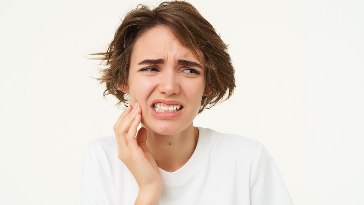 Salvează-ți dinții și scapă de suferință! Tratamentul pentru parodontită 100% natural care-ți redă zâmbetul