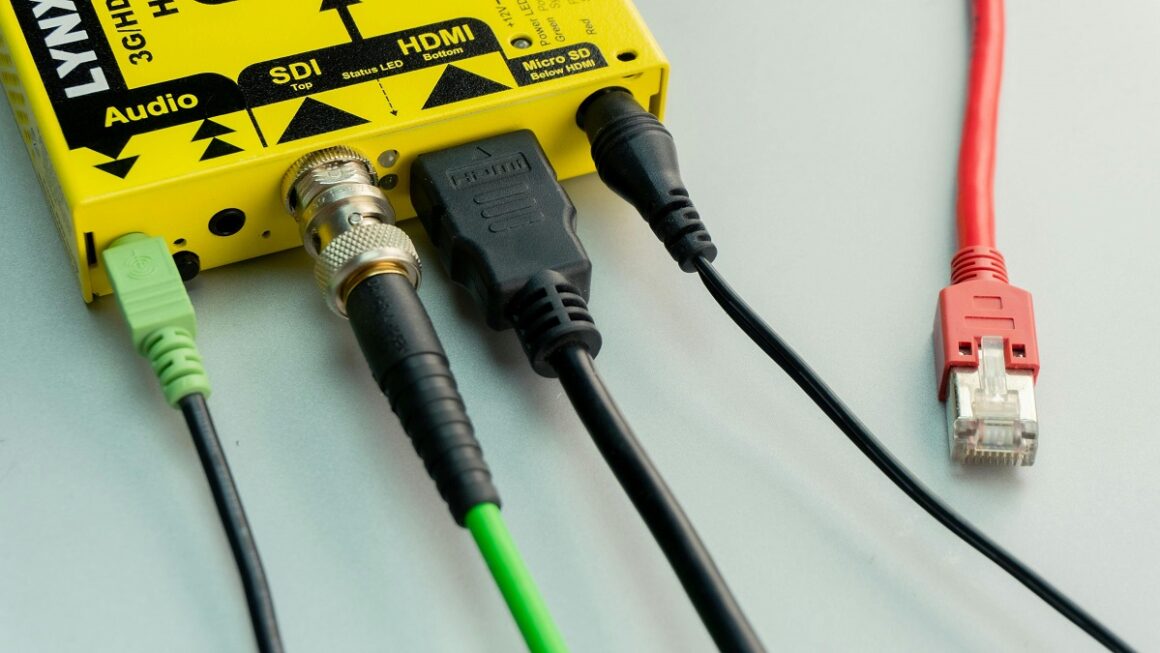 Diferența dintre cablul HDMI 1.4, HDMI 2.0 și HDMI 2.1. Ce trebuie să știi înainte de cumpărare