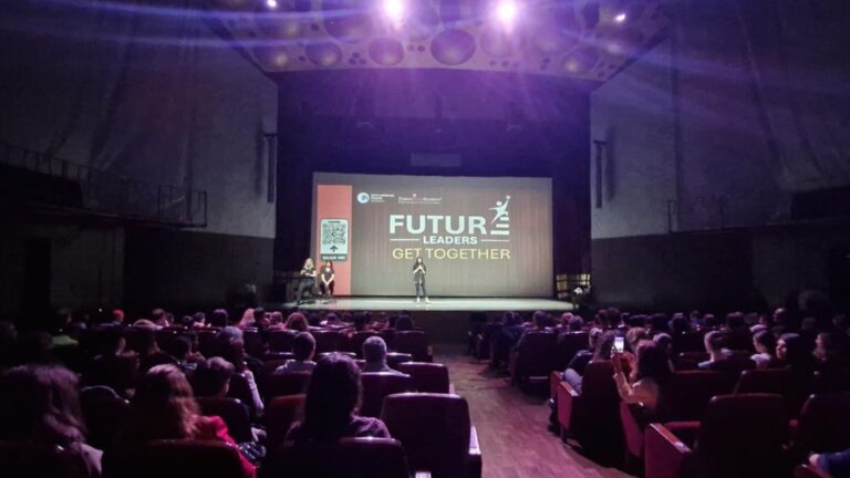 Cum a fost la Future Leaders Get Together 2026, conferința care a adus împreună părinți și adolescenți într-un dialog despre viitor